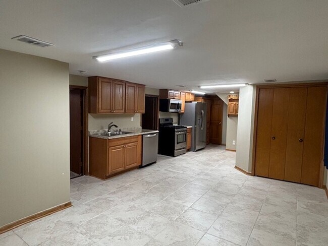 Photo - 2235 Quebec Ave S Unit 1