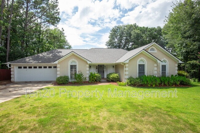 Building Photo - 11 Leah Ct