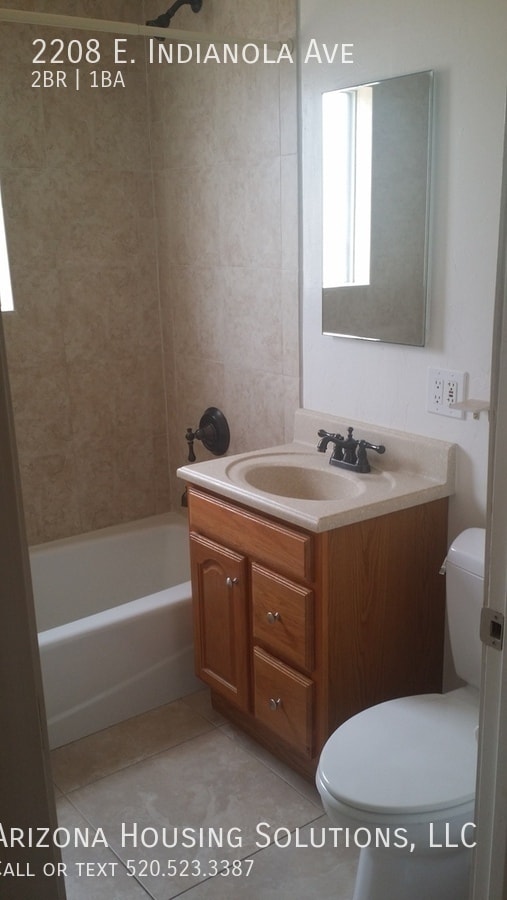 Photo - 2208 E Indianola Ave