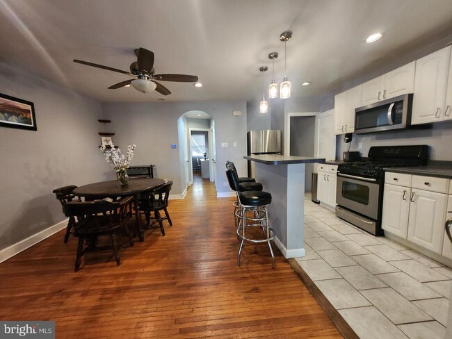 Photo - 5819 Bustleton Ave