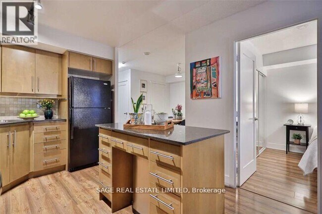 Photo - 20 Blue Jays Way Unit 202