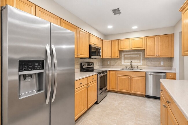 1002 Paradise Rd Unit 1 O