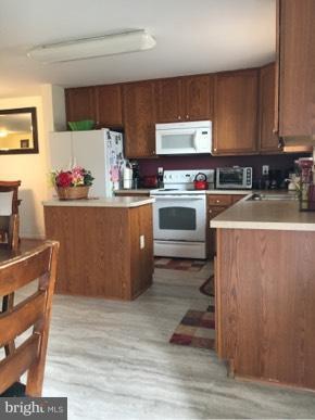 12 Mabel Ln