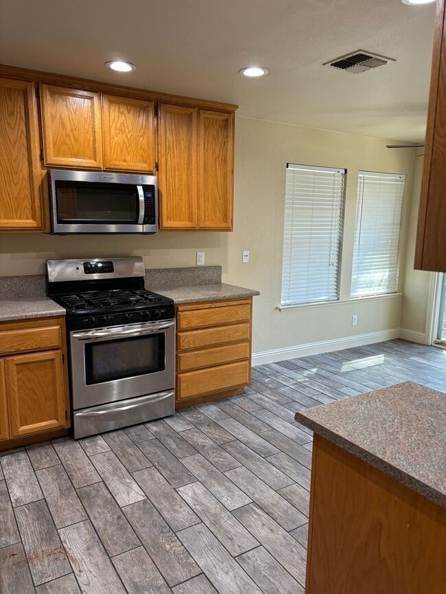 1748 River Run Dr