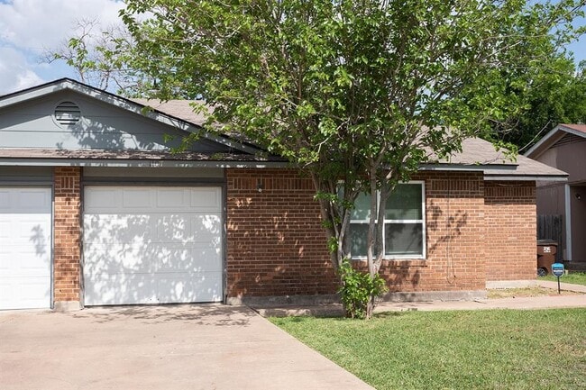 Photo - 1107 Ridgemont St Townhome