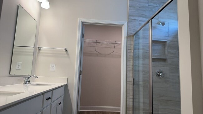 Photo - 1820 Hardwood Ct