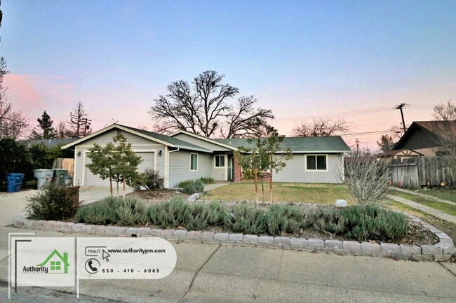 Photo - 1947 Mary Lake Dr