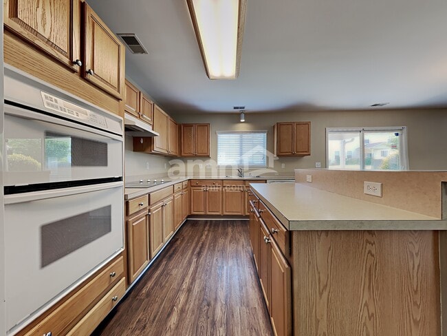 Photo - 111 Graduate Ln