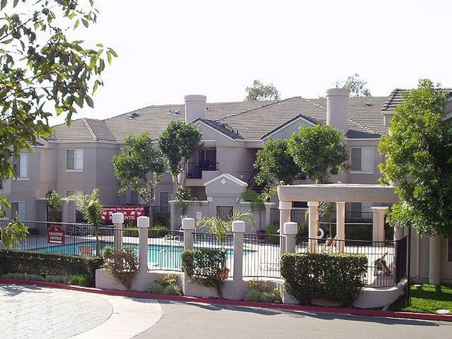 Alcantara Home Apts