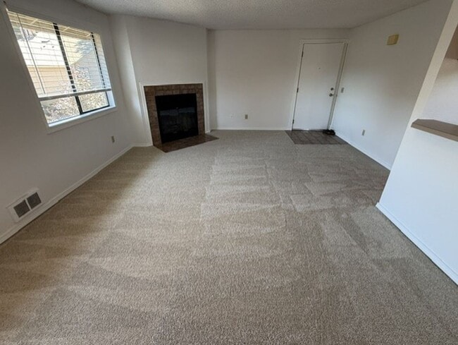 Photo - Price 4-Plex - Bothell Unit #302