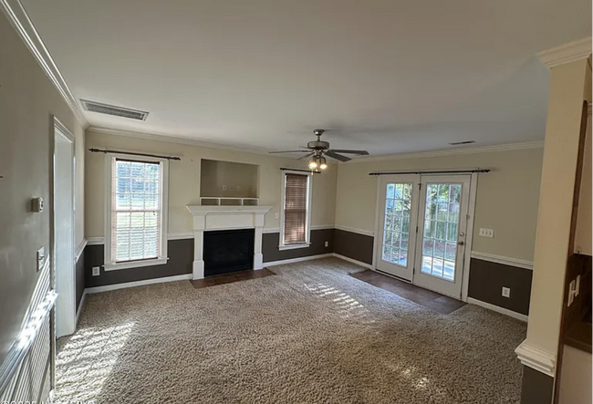 Photo - 1229 Ashmoor Ln