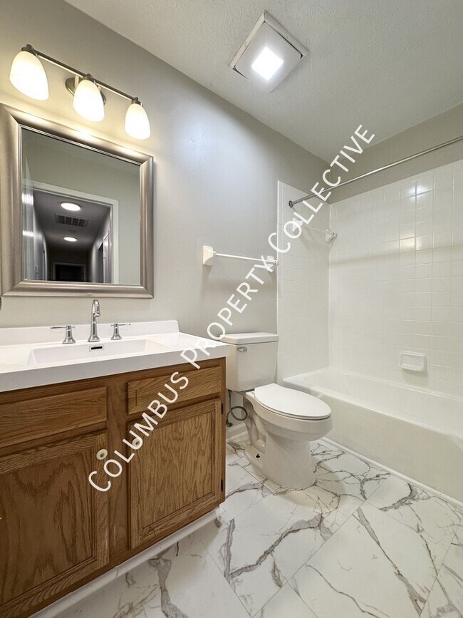 Photo - 906 S Spring Rd