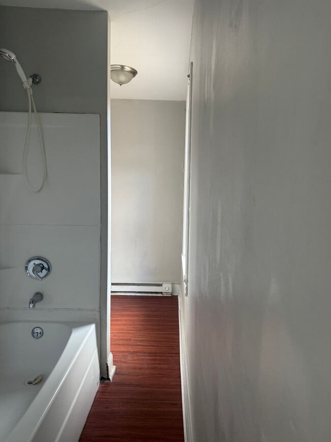 Photo - 51 E Antietam St Unidad 2flrW#2