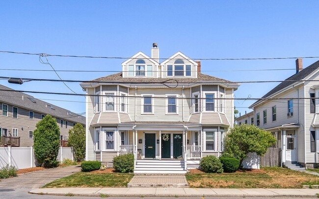 Building Photo - 32 Harvard St