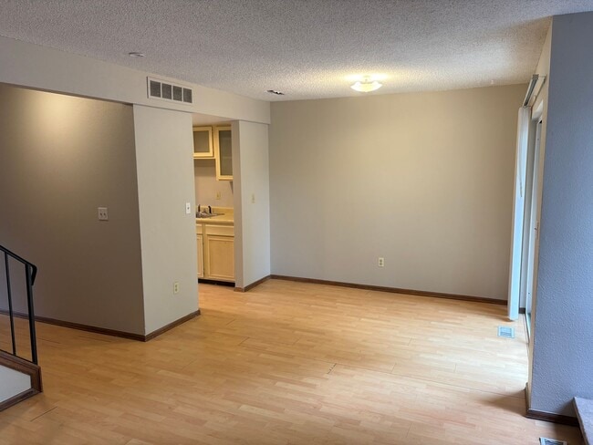 2643 Grapewood Ln