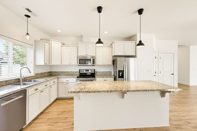 Photo - 1500 Darlene Dr
