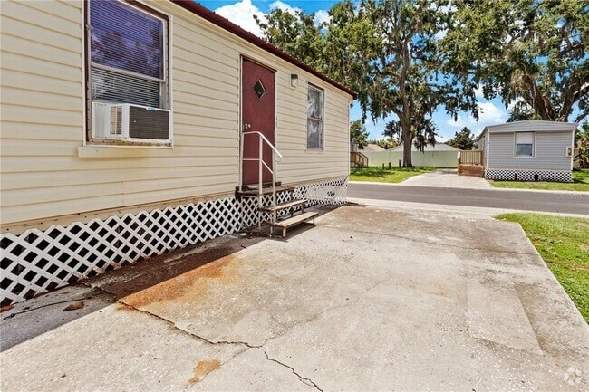 Building Photo - 1221 N Valrico Rd Rental