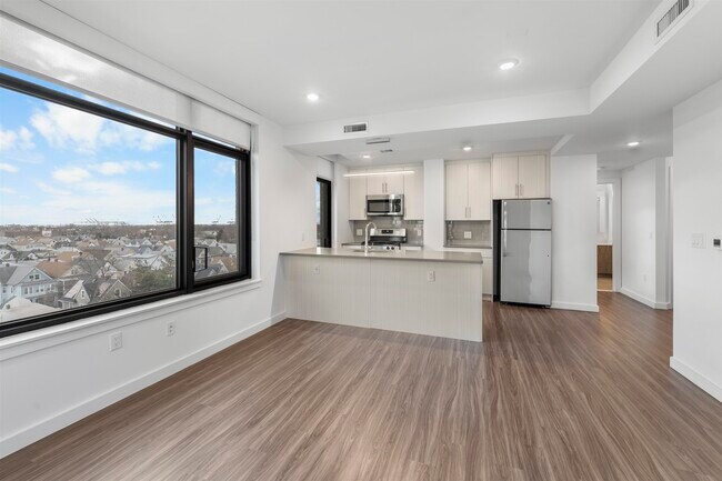 Photo - 957 Broadway Unit 801