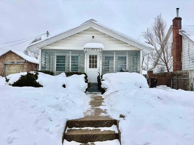 Building Photo - 1821 S Taylor St