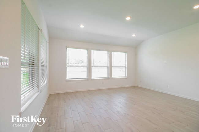 Photo - 4222 Redford Valley Rd