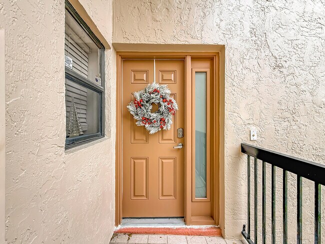 Photo - 2846 Carambola Cir S