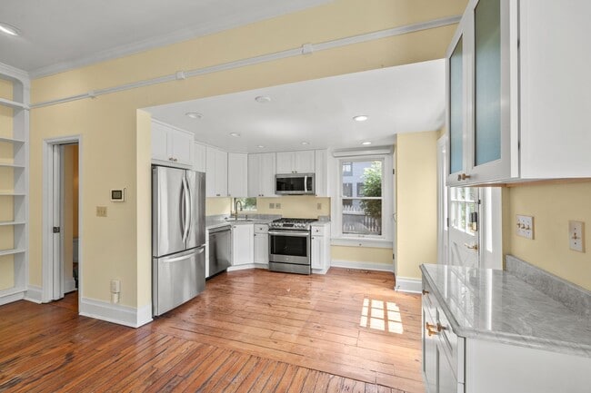 Photo - Beautiful German Village Home with Parking...