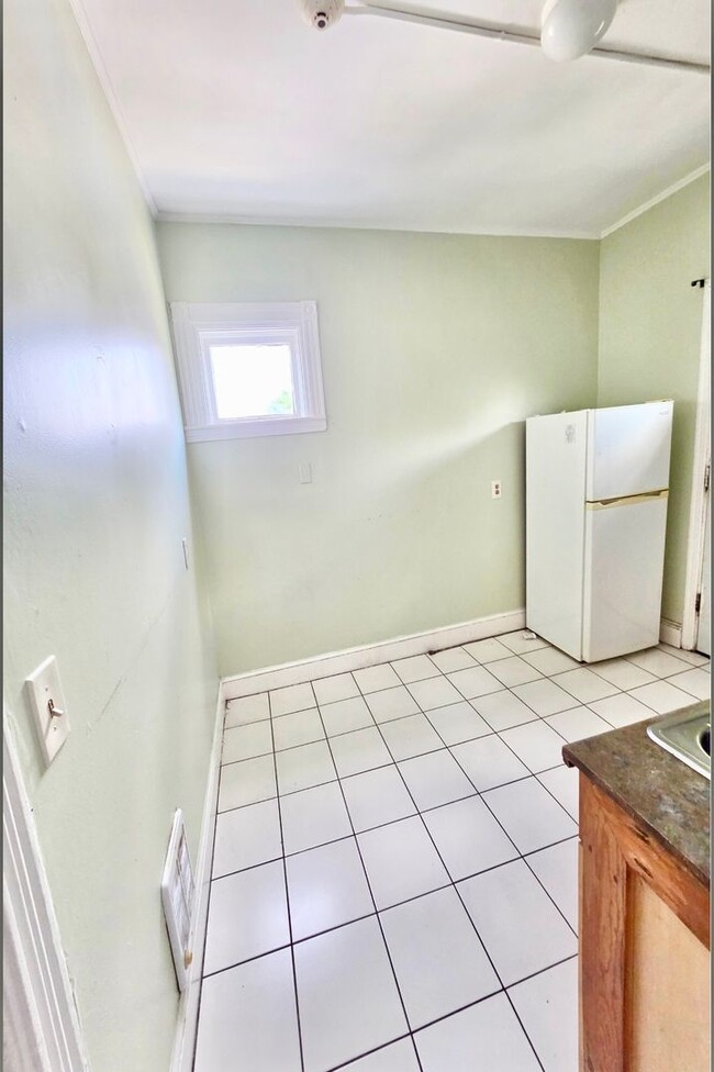 Photo - 343 Broadway Unidad 2L