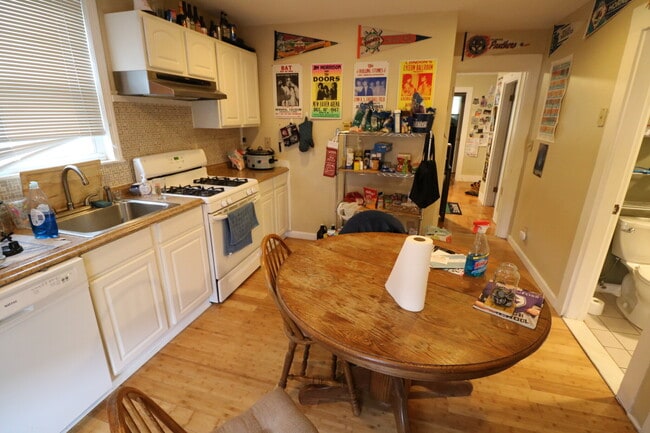 Photo - 116 Old Harbor St Unit 2