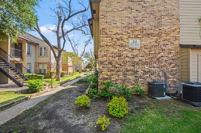 Photo - 5300 Keller Springs Rd Unit 2079