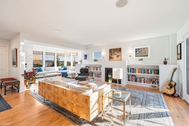 Photo - 5 br, 3.5 bath House - 903 Lakeside Avenue...