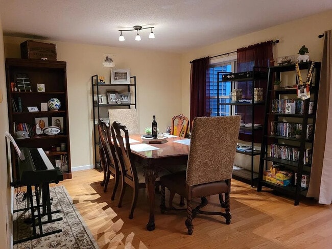 Photo - 1701 Sky View Dr