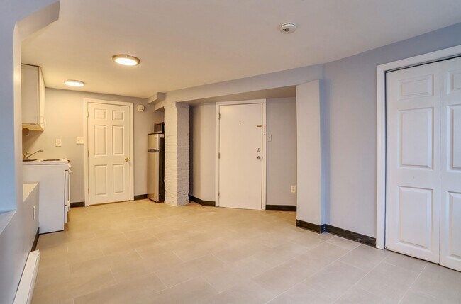 Photo - 320 Jefferson St Unidad GRR