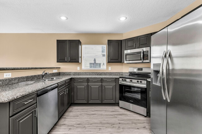 Photo - 959 SW 15th St