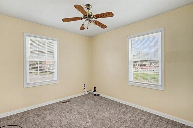 Photo - Call Sabrina Thomas at 757-767-0767 for more information