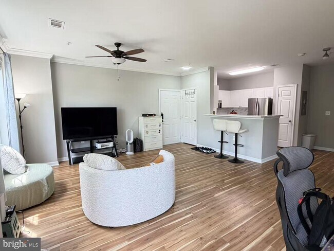 Photo - 11353 Aristotle Dr Unit 8-305