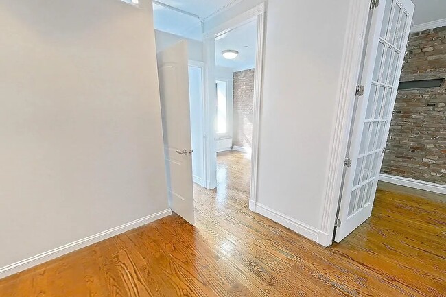 Photo - 202 E 13th St Unidad 4E