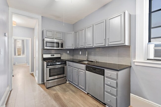 Building Photo - 114 Washington St Unit 8 Rental
