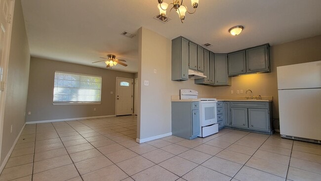 Photo - 709 Whippoorwill Ln