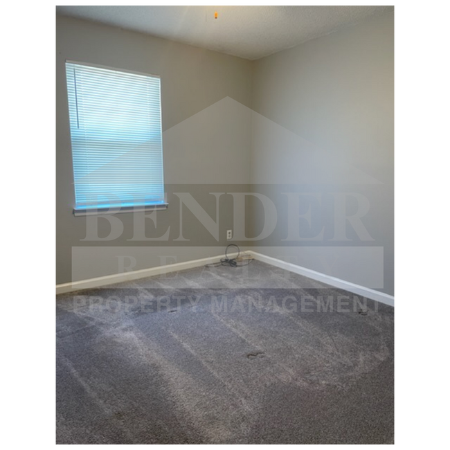 Photo - MOUSE CREEK RD 5725/5727 Unidad 5725