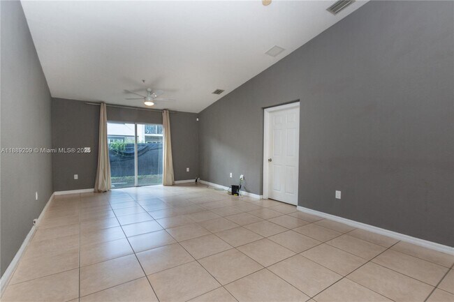 Photo - 3944 SW 48th Ave