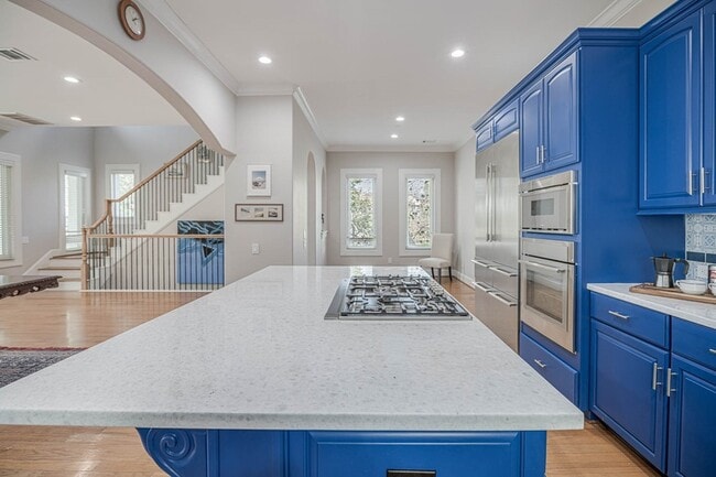 Photo - 4701 Inker St