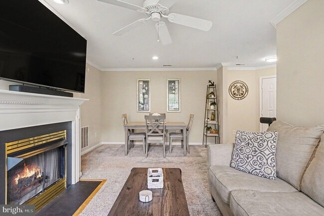Photo - 300G Tall Pines Ct Unit 7