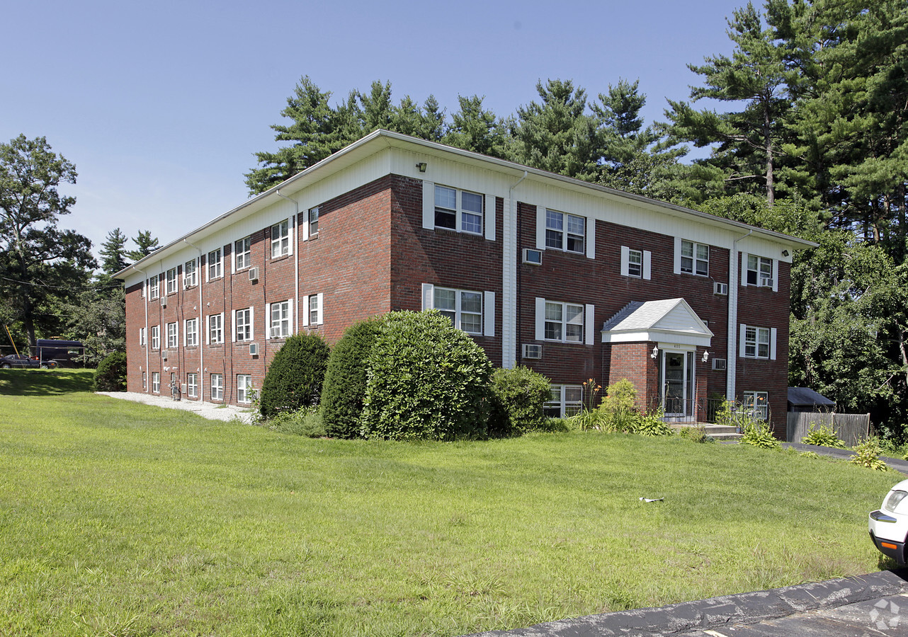 Photo - Pine Knoll Apartments