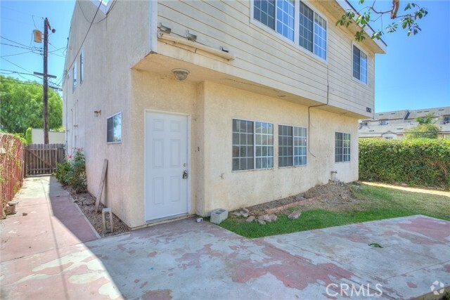 Building Photo - 1352 Euclid Ave Unit 1/2 Rental