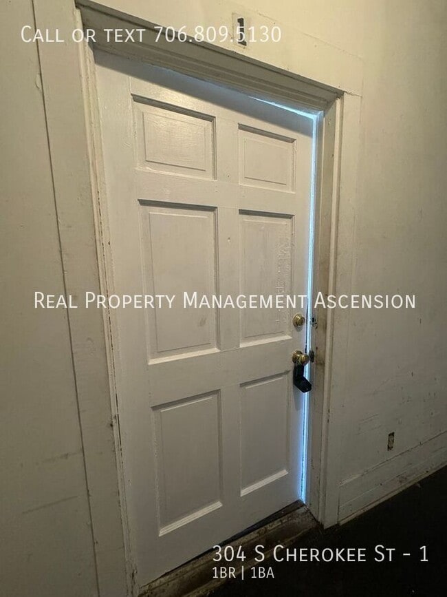 Photo - 304 S Cherokee St Unit 1