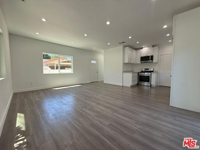Photo - 6744 Radford Ave