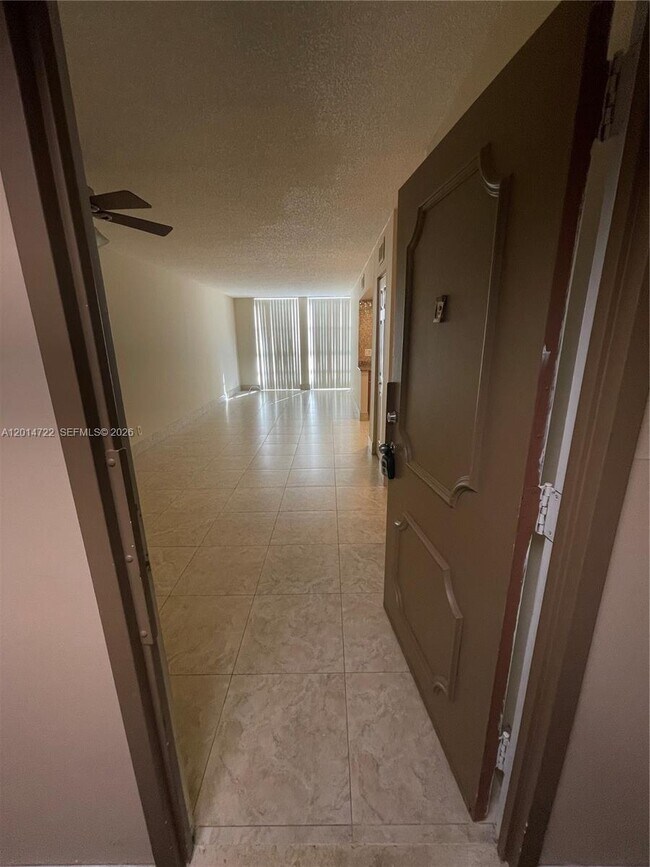 Photo - 2000 Atlantic Shores Blvd Unit 118