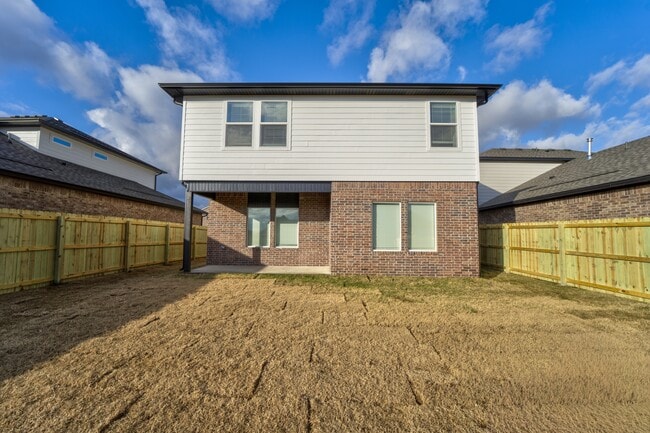 Photo - 139 S Maroon Ave