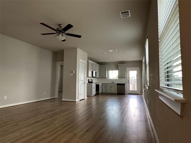 Photo - 441 Fieldwood Dr