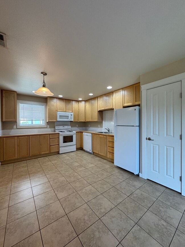 Photo - Cambridge Place I - 2241 Unidad #2